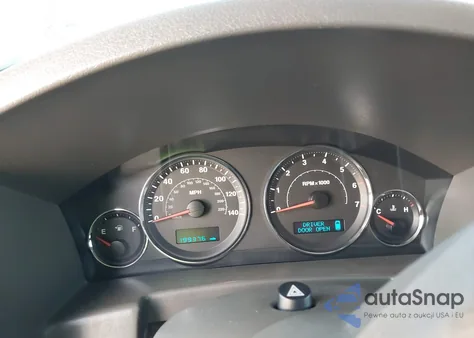 2006 Jeep Commander из США, поврежденный, VIN 1J8HG48K76C307788